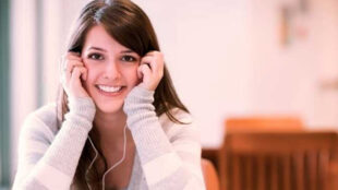 Young woman studying - Source: 123rf.com